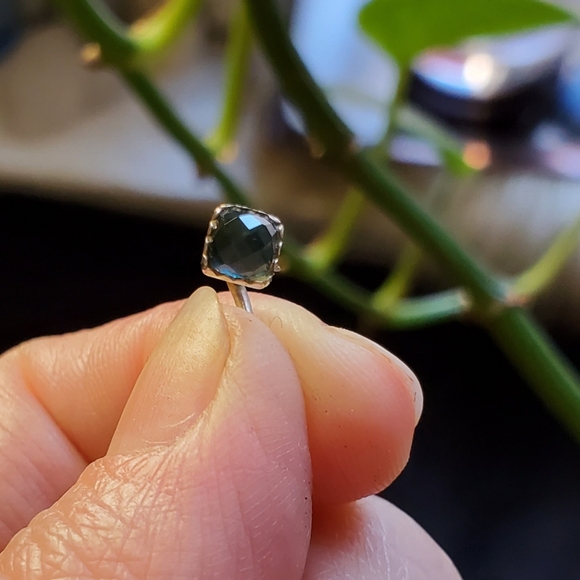 Sterling Silver Crystal L Shaped Nose Ring - Picture 3 of 6